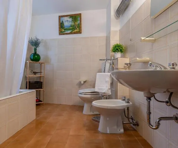 Il Terrazzino Sul Borgo 1 Appartement